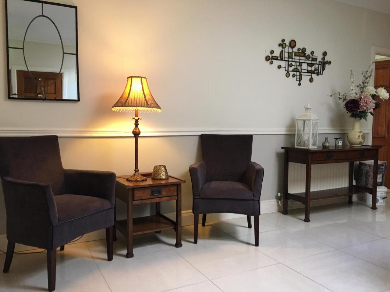 Abbeyvilla Guesthouse Room Only 어데어 외부 사진