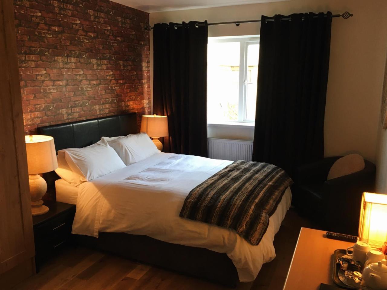 Abbeyvilla Guesthouse Room Only 어데어 외부 사진