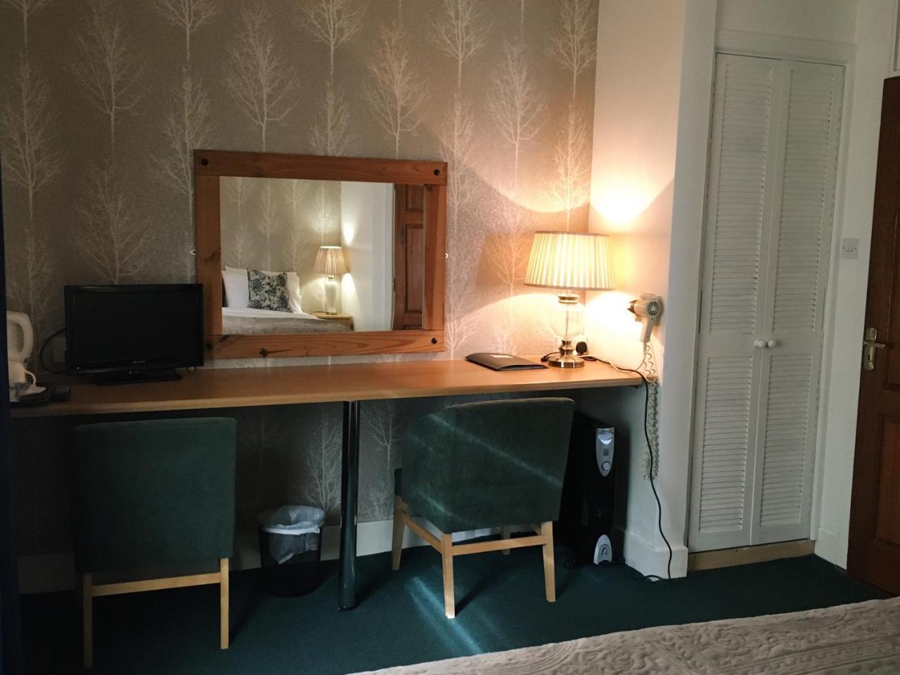 Abbeyvilla Guesthouse Room Only 어데어 외부 사진